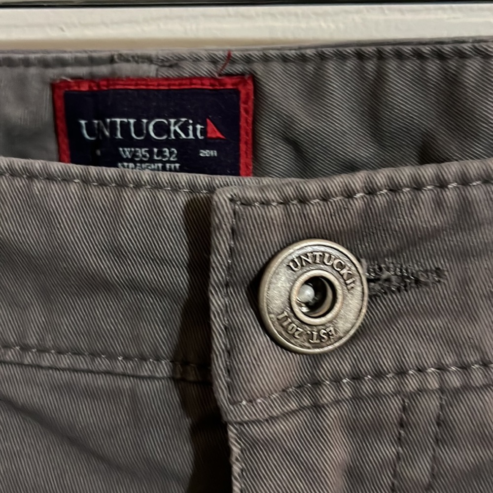 UNTUCKit gray chino pants - size 35x 32. Great Condition… just needs ironing.